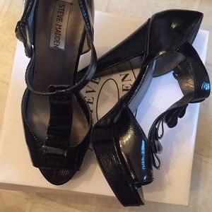 Black Patent Leather sandal